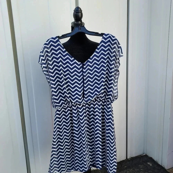 Speechless Womens Blue & White Chevron Dress Size XL. - Picture 5 of 11
